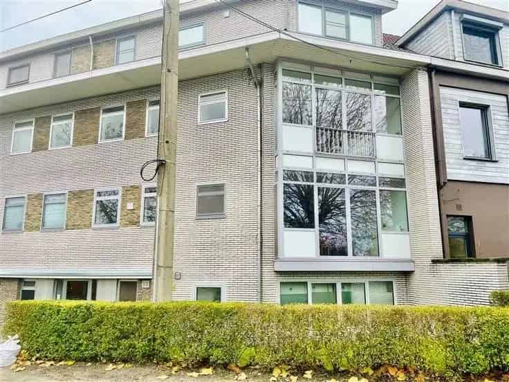 Appartement Te Koop 2 Slaapkamers Garage Terras
