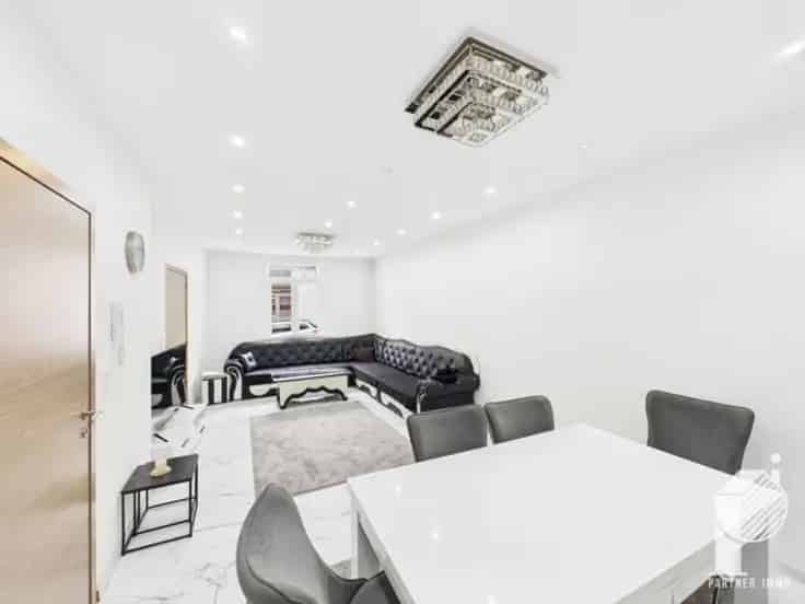 Gerenoveerde Familiewoning 4 slaapkamers Groot Terras Verviers