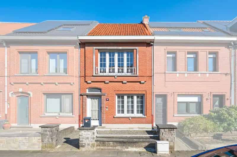 Huis te koop: 3 slaapkamers, tuin, renovatieproject