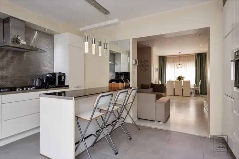 Huis te koop Merksem 5 slaapkamers 155m² gerenoveerd