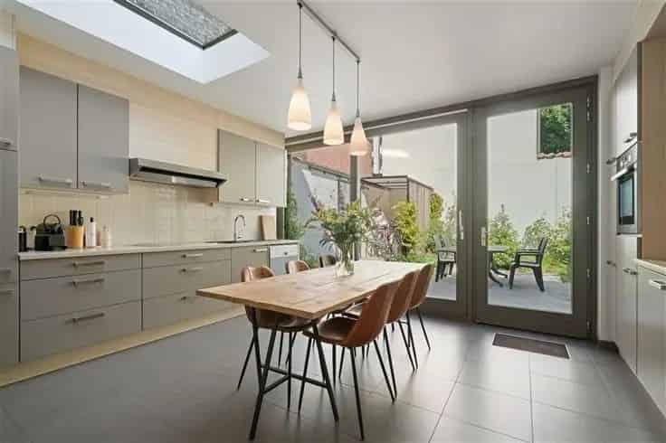 Gerenoveerde woning te Gent Centrum 140m² 3 slaapkamers tuin