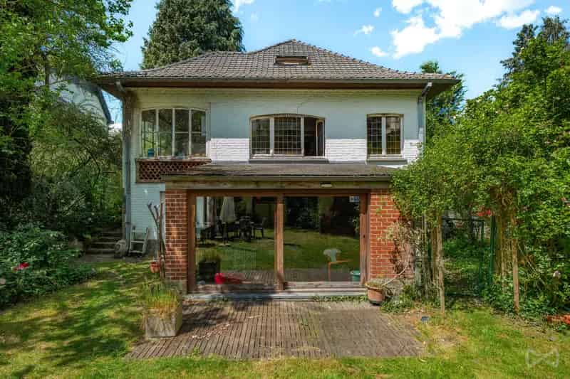 Huis 5 slaapkamers Wavre grote tuin renovatieproject