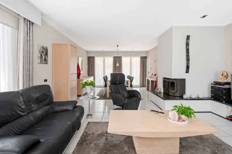 Gelijkvloerse woning te huur 3 slaapkamers grote garage Gooreind