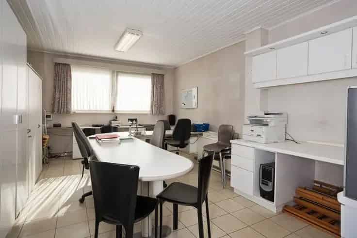 Huis Te Koop met Loods in Neder Over Heembeek