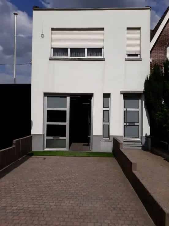 Huis Te Koop Bonheiden: Appartement en Showroom