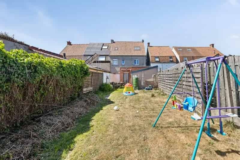 Gezinswoning 4 slaapkamers Oostrozebeke