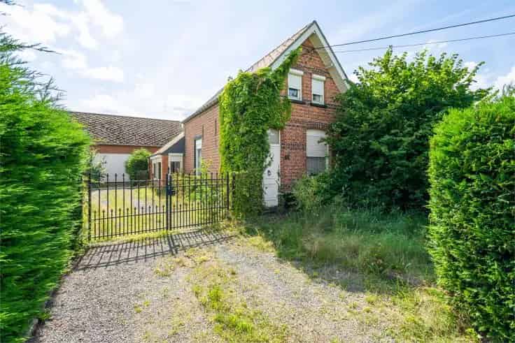Huis Te Koop Berlaar: Renovatieproject met Studio en Garage
