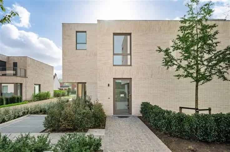 Nieuwbouwwoning te Koop s Gravenwezel Instapklaar
