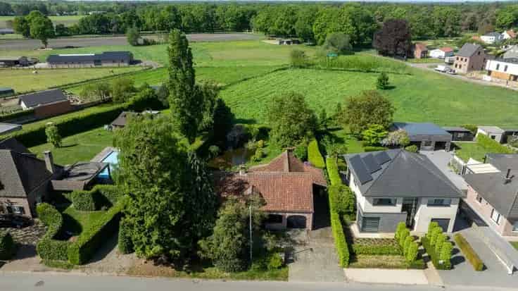 Landelijke woning 3150m2 2 slaapkamers nabij centrum
