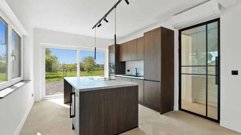 Moderne woning 4 slaapkamers Maaseik-Neeroeteren