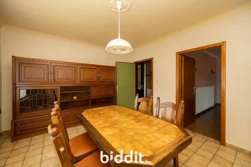 Te renoveren woning 3 slaapkamers tuin garage