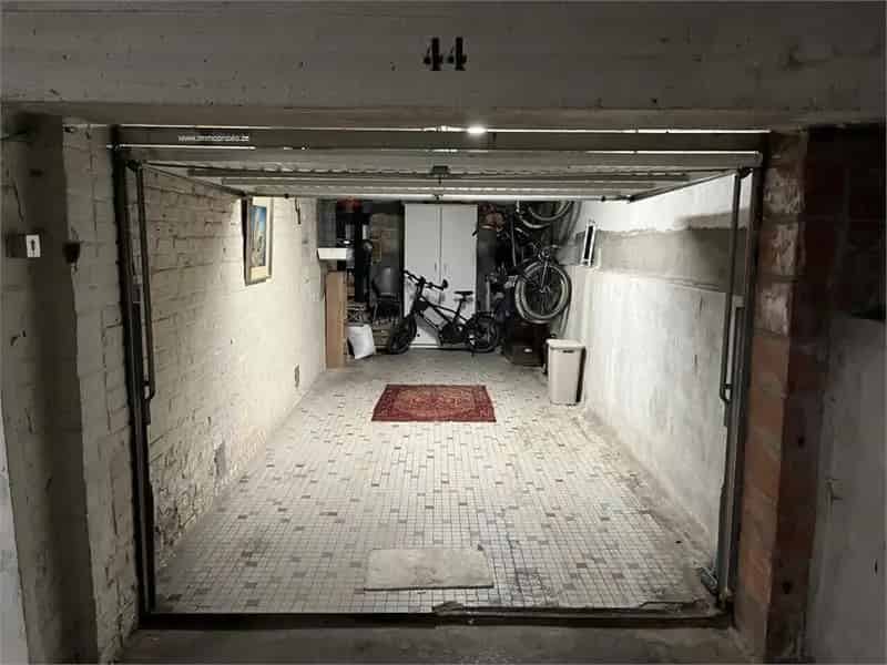 Garage te koop Sint-Niklaas - Ruime garage voor 2 wagens