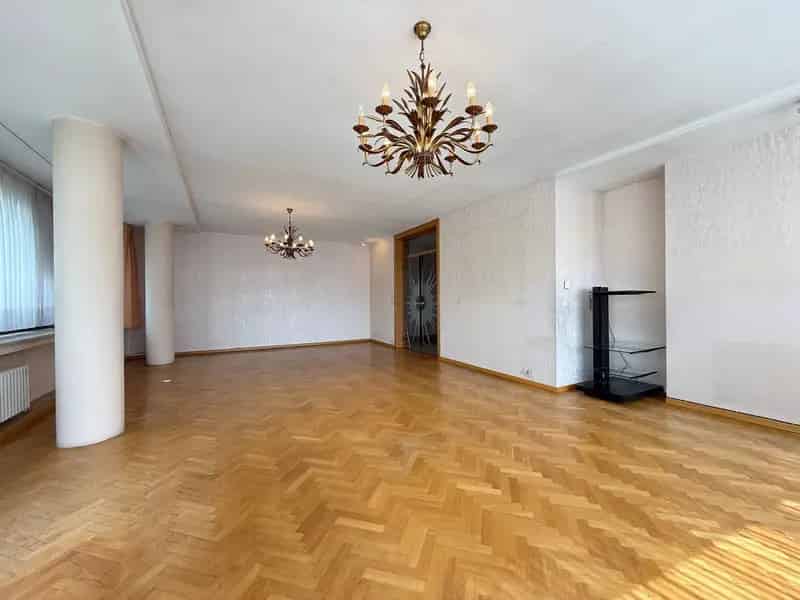 Appartement te huur Oostende 125m2 Parkzicht Te renoveren