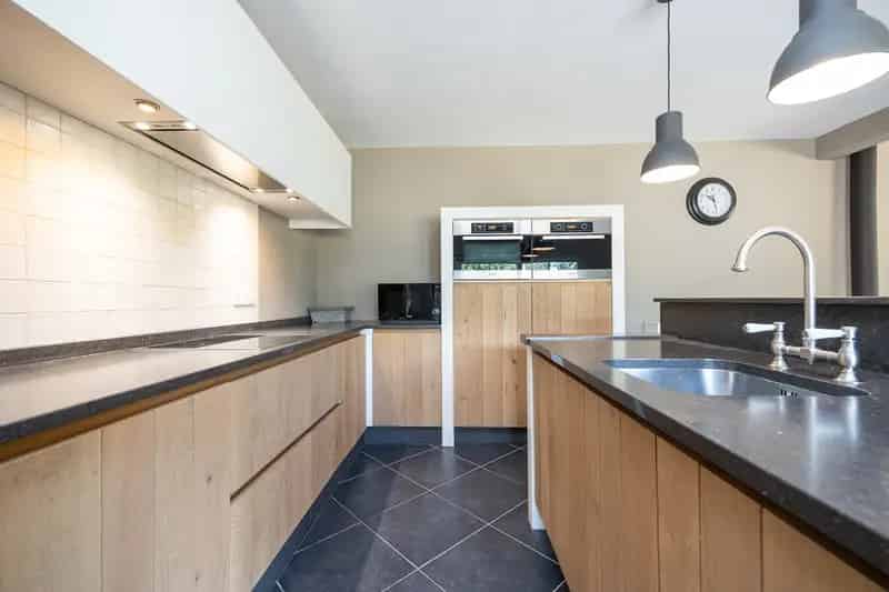 Landelijke woning 5 slaapkamers 2 badkamers 1583m2