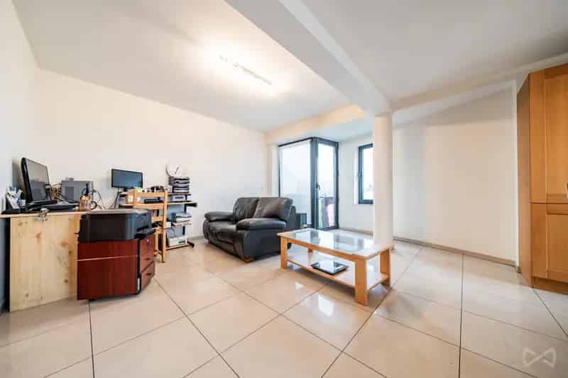 Appartement te Koop Couvin: 1 Slaapkamer, Lift, PEB B