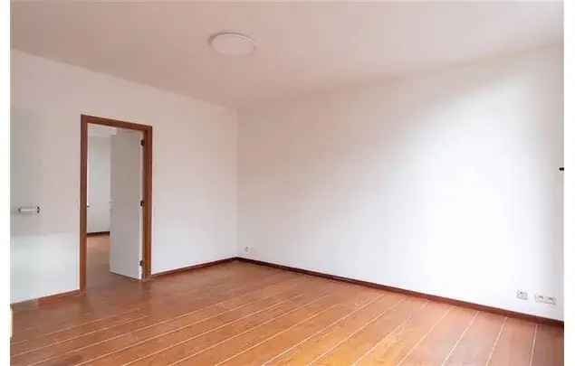 Huur 1 slaapkamer appartement van 45 m² in Liège