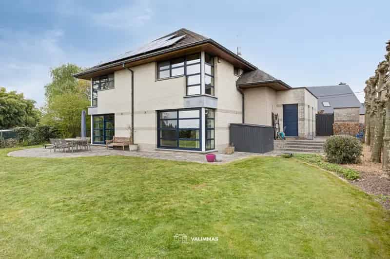 Luxueuze Villa te Koop met 5 slaapkamers en Dubbele Garage