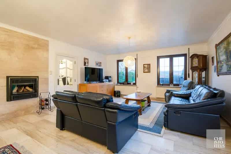 Ruime Gezinswoning Genk 1190m²