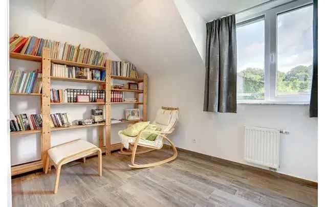 Huur 3 slaapkamer appartement van 90 m² in Namur