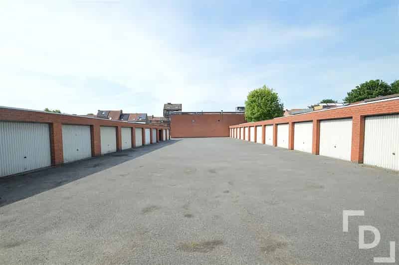 12 Garages te Koop in Ieper - Investering met Huurinkomsten