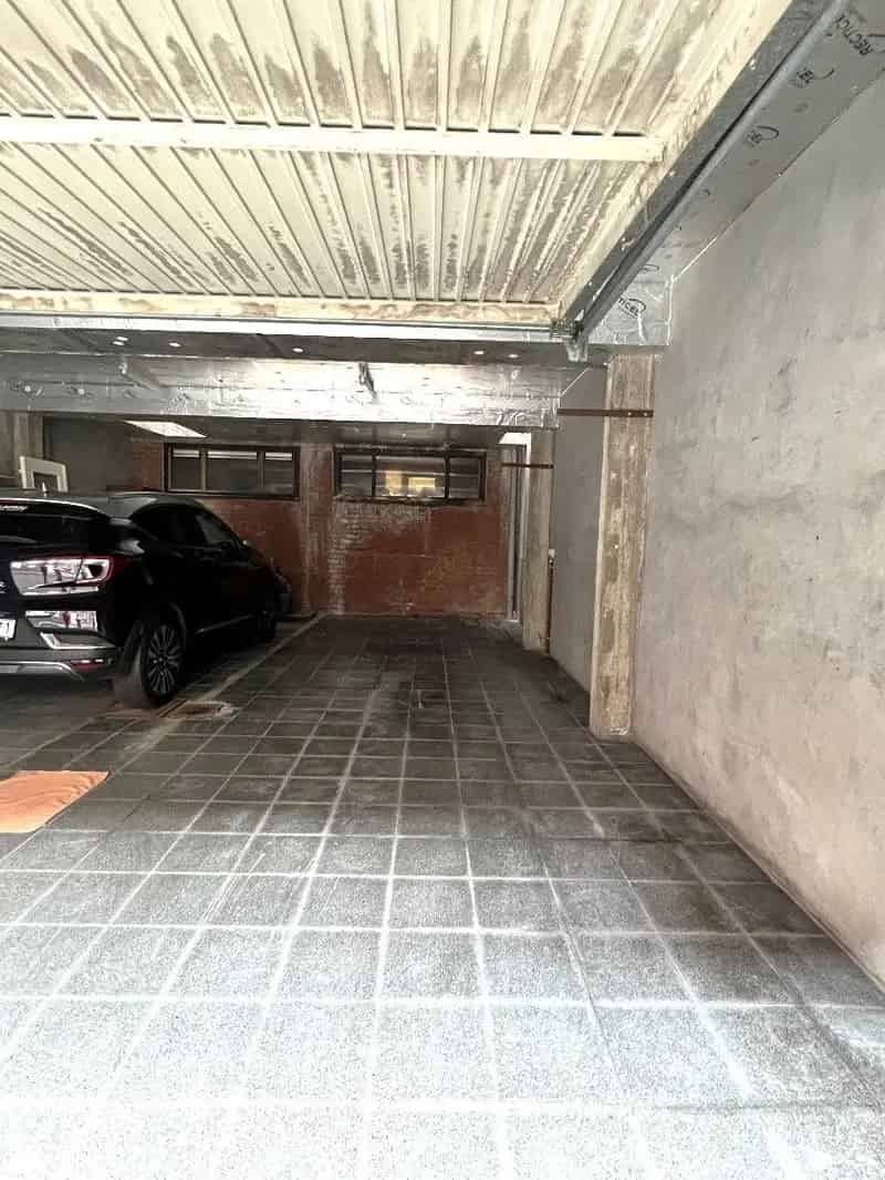 Gemeenschappelijke Garage 2 Kleinere Auto's