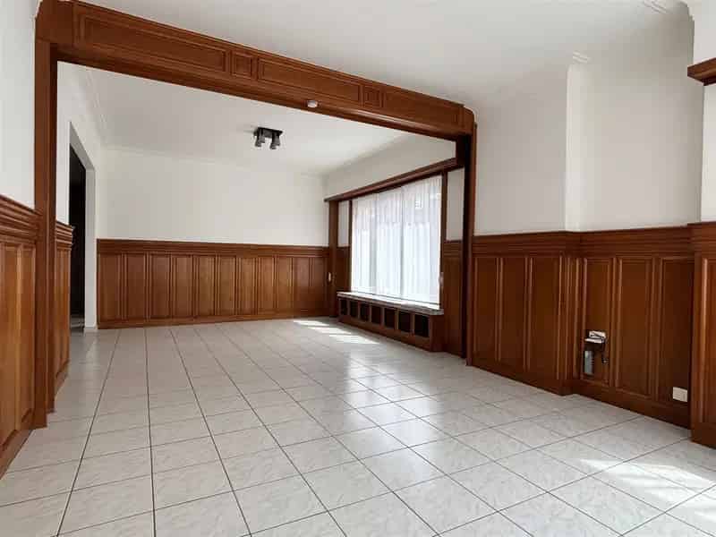 Huis te huur Kalfort: 4 slaapkamers, gerenoveerd