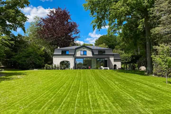 Gerenoveerde Villa 400m² 5 slaapkamers Bechet