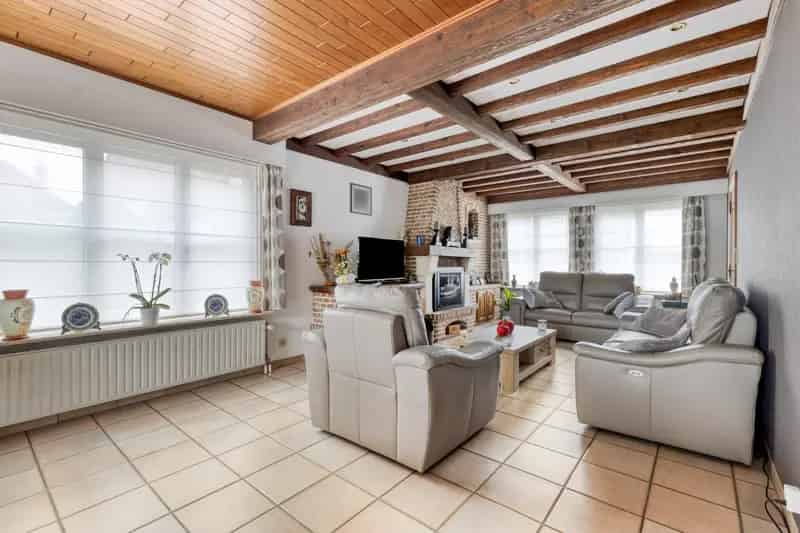 Huis te koop Grotenberge: Ruime gezinswoning 915m²