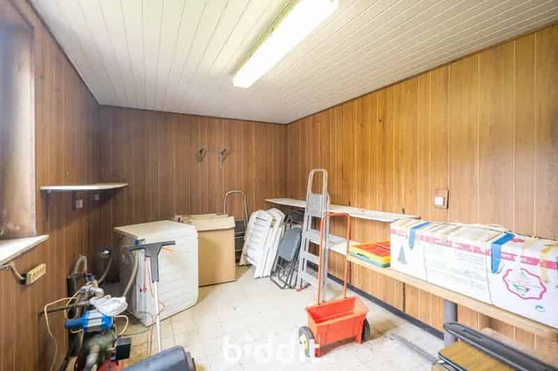 Gelijkvloerse Woning Met Tuin 2 Slaapkamers Garage Renovatieplicht