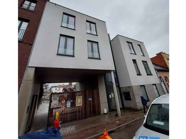 Kopen appartement in Sint-Lambertusstraat met 1 slaapkamer en 3 verdiepingen