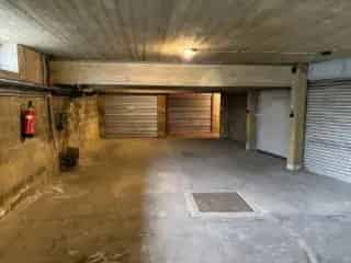 Garagebox te Koop La Louviere 44m2 Twee Auto's