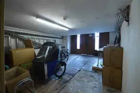 Studio 40m² gelijkvloers slaaphoek ingebouwde keuken badkamer