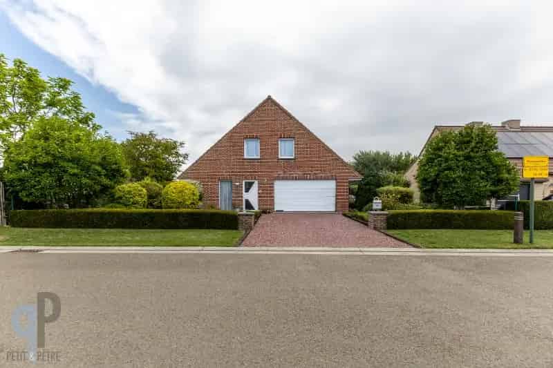 Ruime Villa 4 slaapkamers te koop Oosterzele
