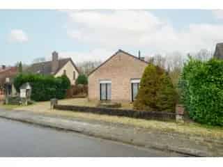 Huis te koop Quevaucamps - Gelijkvloerse villa met 2 slaapkamers