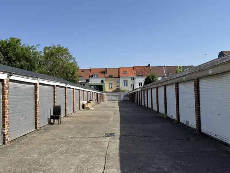 36 Garages te Koop Anderlecht - Investeerders Kans