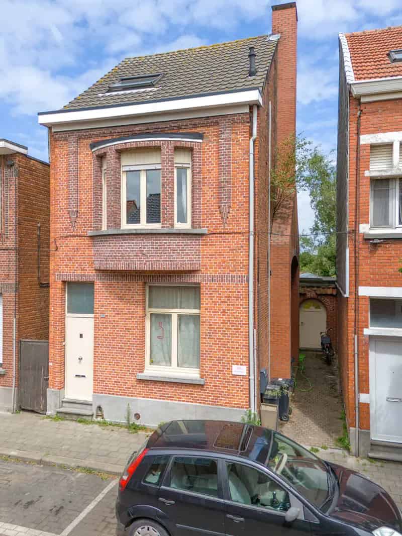 Gelijkvloers Appartement te Koop Stabroek