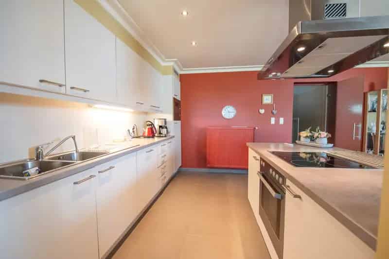 Appartement te Koop Wakken 2 Slaapkamers Prive Parking