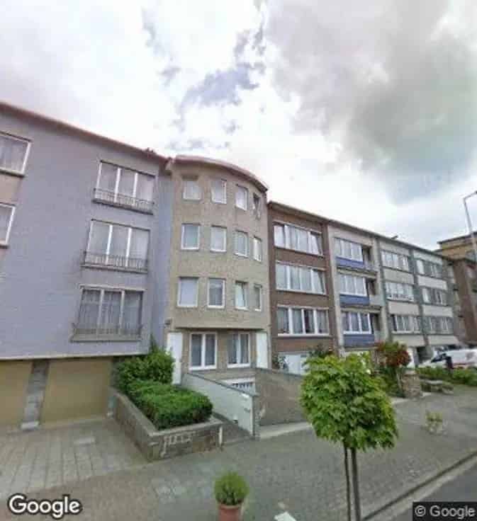 Appartement Triplex met Garage en Tuin Te Koop