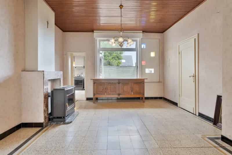 Te renoveren woning Lauwe