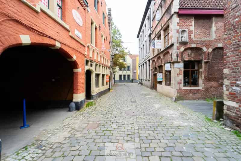 Kantoor te Huur Gent: Charmante Trapgevelwoning