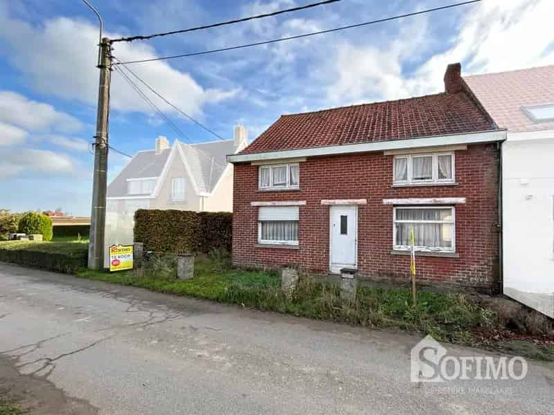 Halfopen Woning Te Renoveren 519m2