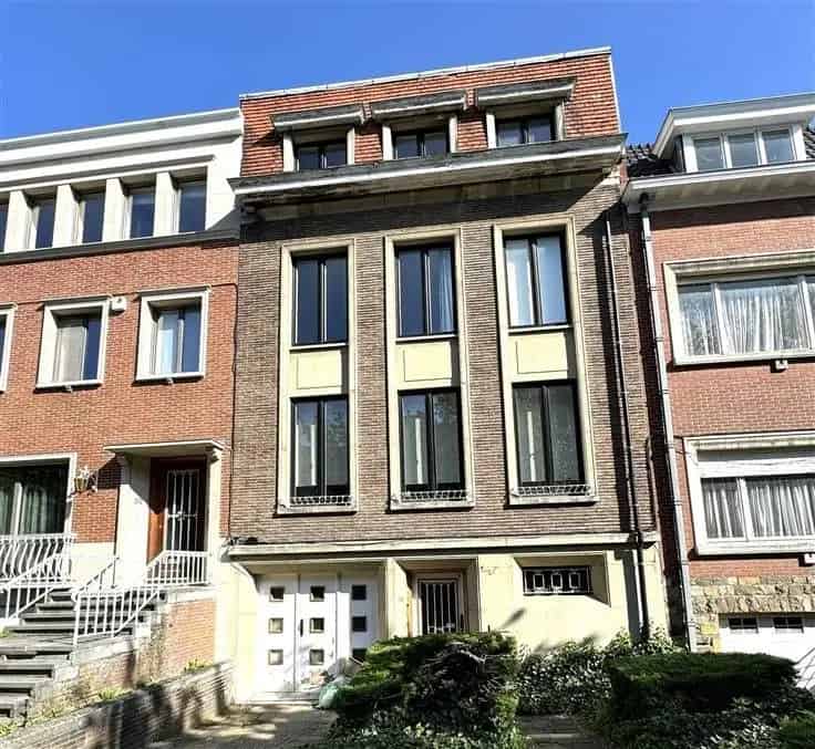 Huis Te Koop Dudenpark 350m² Gerenoveerd