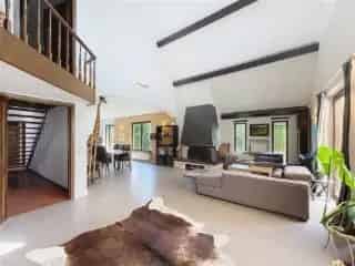 Huis te koop Bierges 5 slaapkamers 18 hectare