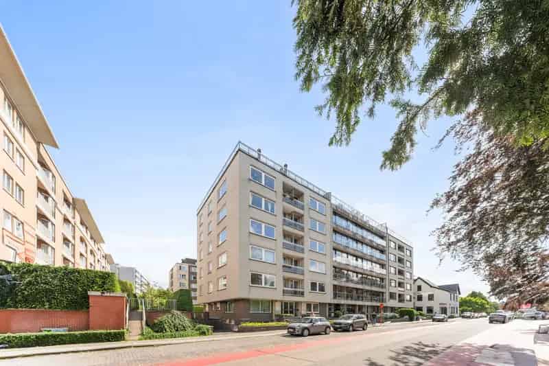 Centraal gelegen appartement te koop 3 slaapkamers terras Brugge