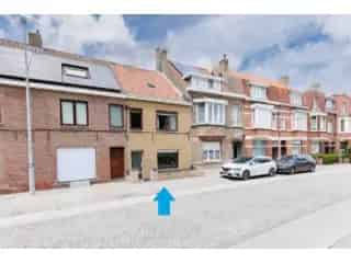 Huis te koop Sint Kruis grote tuin renovatieproject