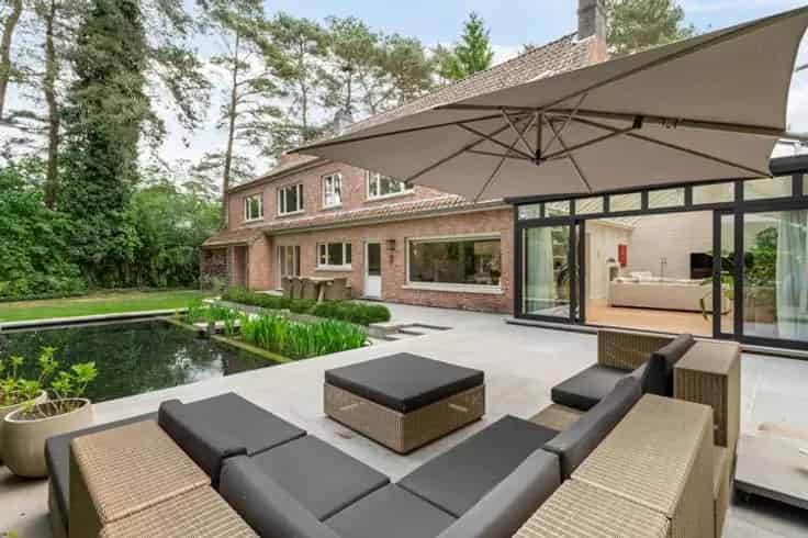 Ruime Villa te Koop Koningshof 5 slaapkamers Zwemvijver