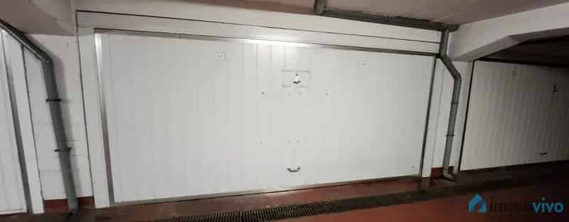 Garagebox te koop met autostaanplaats