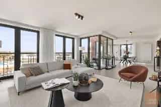 Penthouse te koop Brussel Tour Taxis 220m2