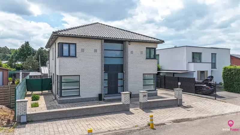 Huis te koop: Ruime gezinswoning 285m² 5 slaapkamers Heusden-Zolder