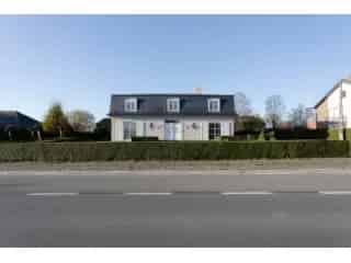 Villa te koop Tielt Ruime luxe woning met tuin en garage